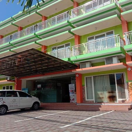 Oyo 90473 Gowin Hotel Kuta Lombok Eksteriør billede