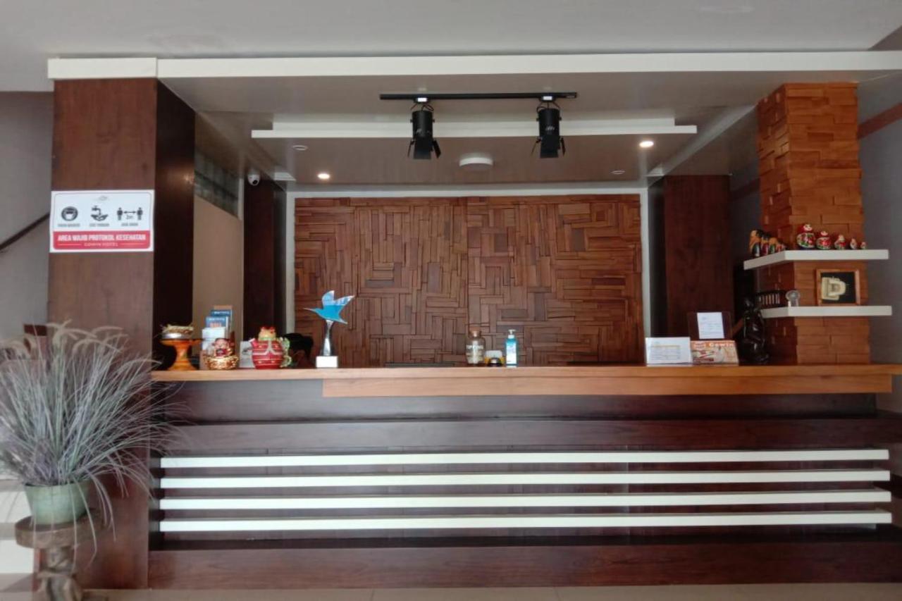 Oyo 90473 Gowin Hotel Kuta Lombok Eksteriør billede