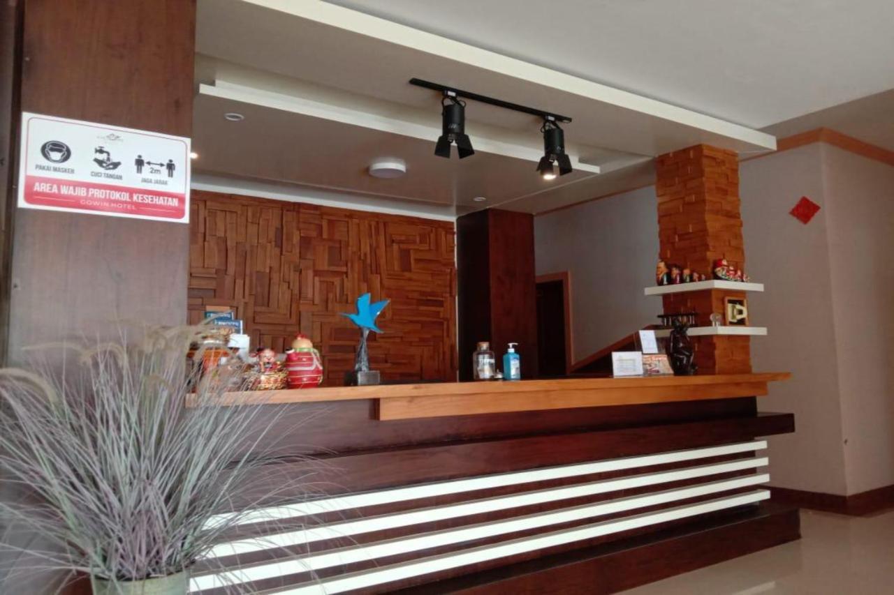 Oyo 90473 Gowin Hotel Kuta Lombok Eksteriør billede