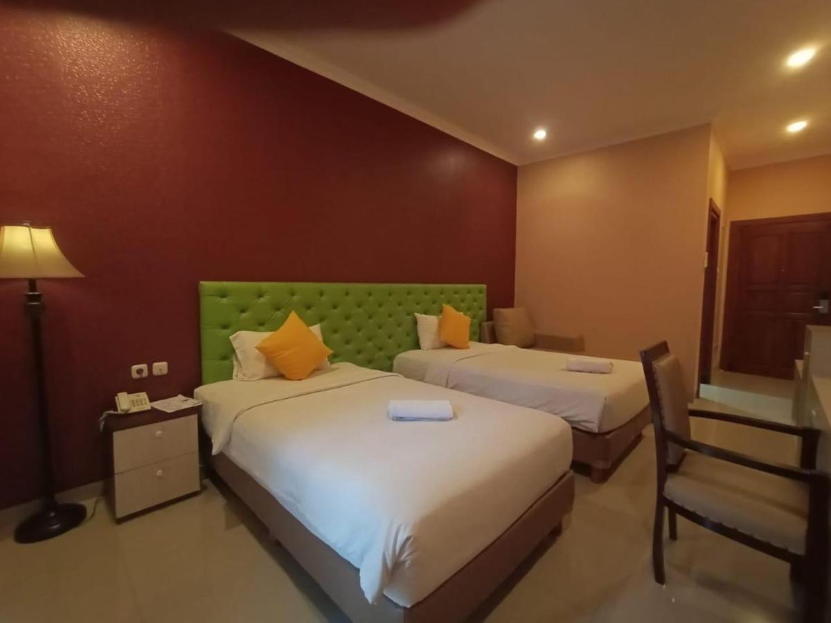 Oyo 90473 Gowin Hotel Kuta Lombok Eksteriør billede
