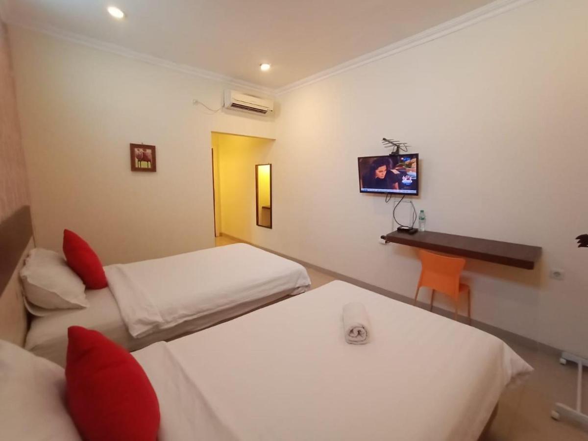 Oyo 90473 Gowin Hotel Kuta Lombok Eksteriør billede